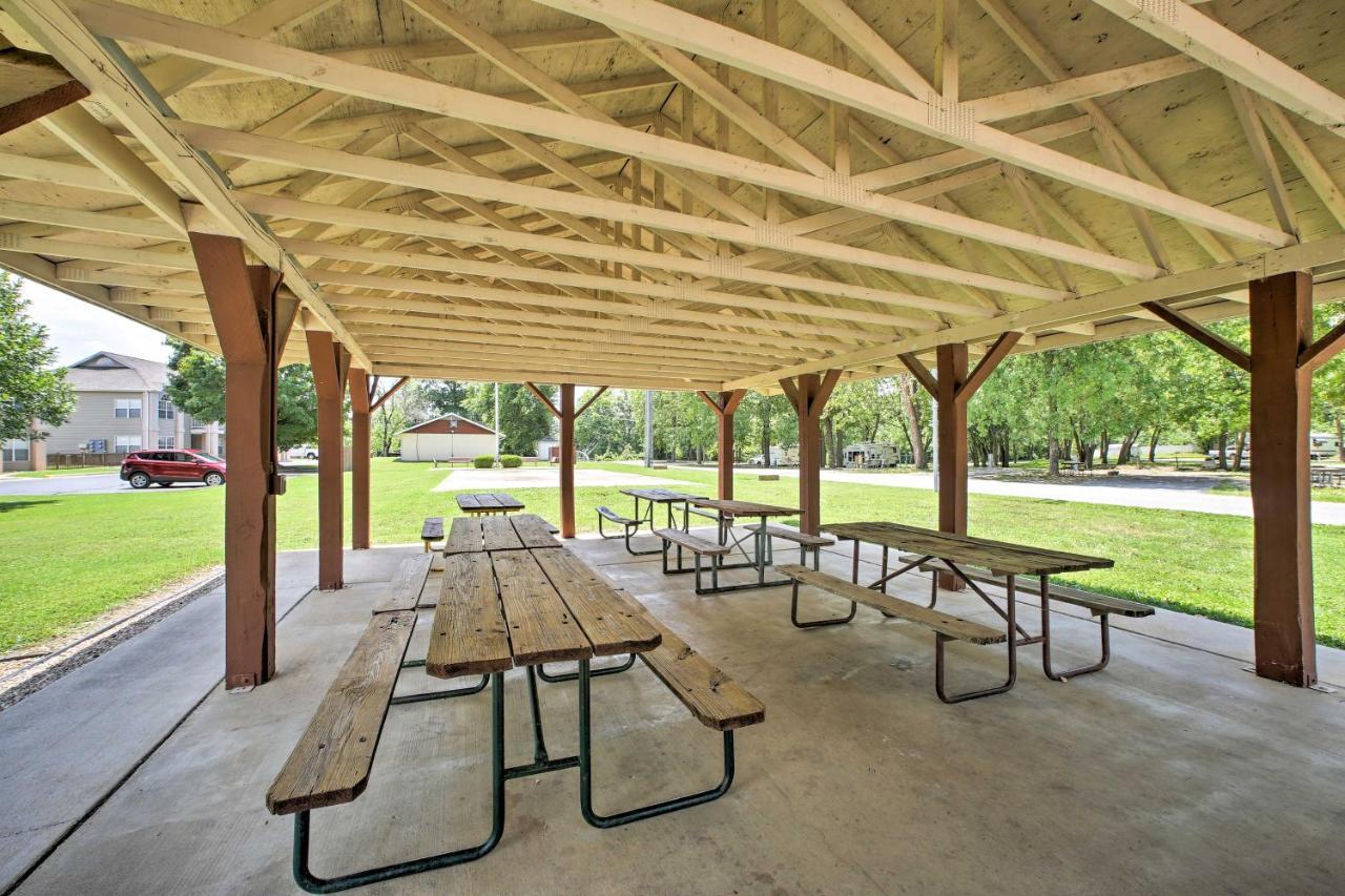 Cozy Condo 3 Miles to Several Branson Attractions Exterior foto